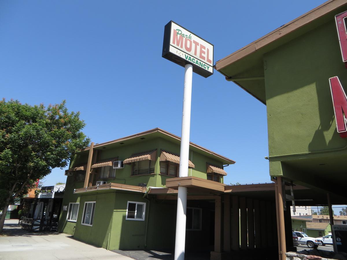 Park Motel Studio City Buitenkant foto